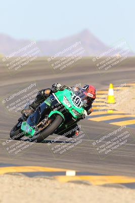 media/Oct-07-2023-CVMA (Sat) [[f84d08e330]]/Race 13 500 Supersport-350 Supersport/